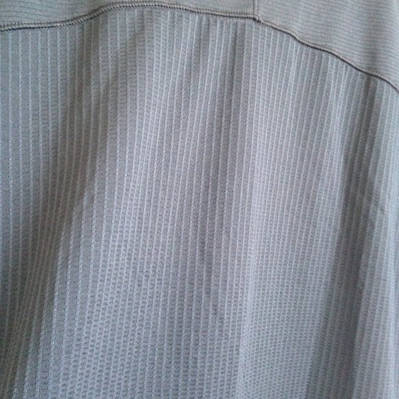 Under Armour - Black Threadborne Running T-Shirt - Picture 9 of 9